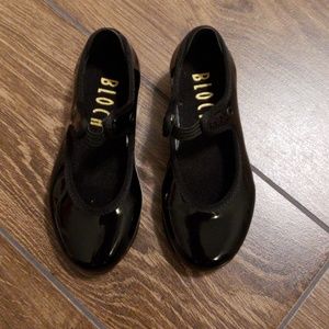 Tap shoes